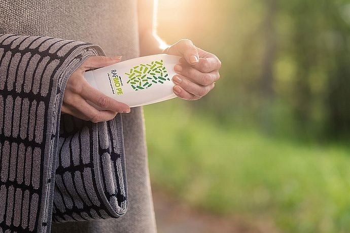 UPM Raflatac выпустила полиэфирную плёнку на растительной основе