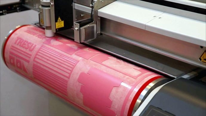 TRESU выпустила систему цифровой резки лакировальных форм