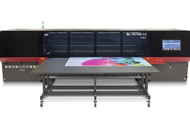 EFI впервые показала на FESPA 2018 гибридный принтер следующего поколения 