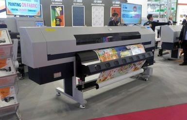 На FESPA 2018 состоялся европейский дебют рулонного принтера DGI Velajet 