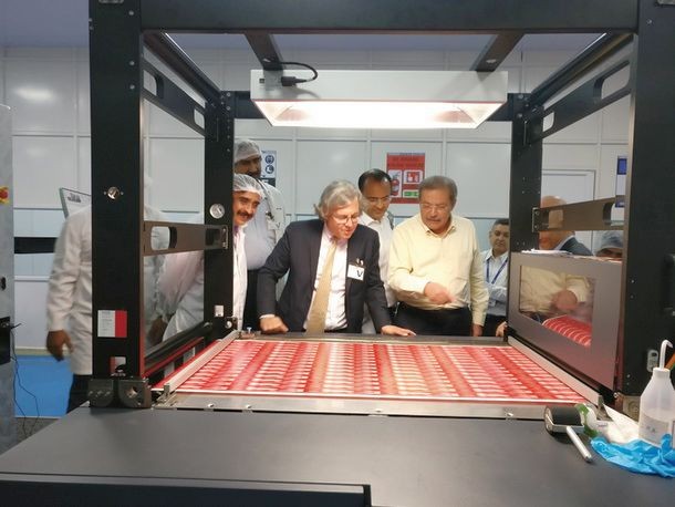 Тираж больше 100 миллионов на HP Indigo: Индия включилась в кампанию «Поделись Coke»