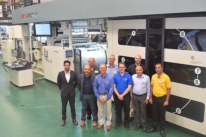 Siegwerk, Henkel, Comexi и ESI показали передовую технологию электронного отверждения для флексографской печати