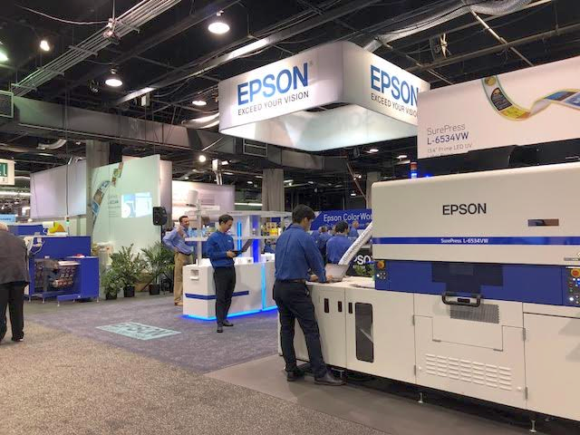 Epson расширила линейку струйных этикеточных ЦПМ моделью с УФ-чернилами