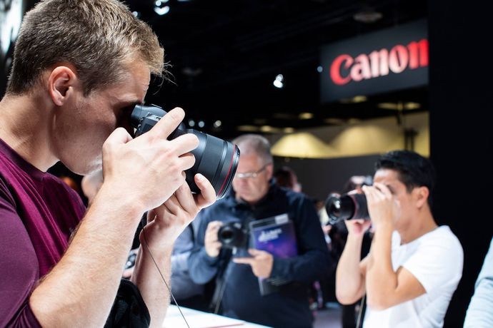 Canon представит на выставке «Фотофорум-2019» лучшие образцы фотосъёмочной и печатной техники 