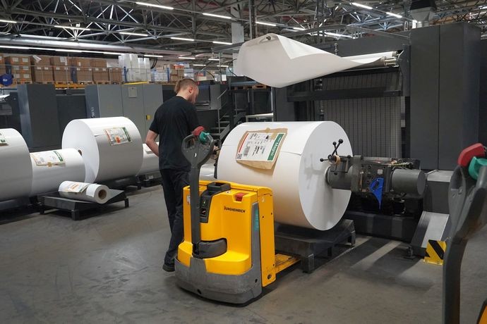 Установлена первая в мире офсетная машина Heidelberg сверхбольшого формата с системой CutStar 