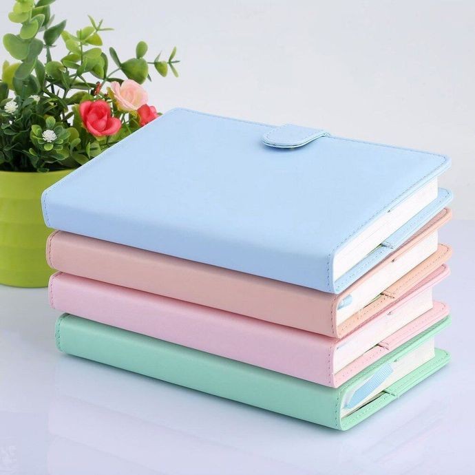 В ассортименте «А.Браун» появился переплётный материал, который не хочется выпускать из рук