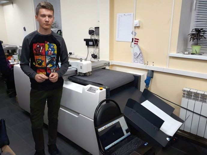 Первый в России автоматический планшетный режущий плоттер iEcho PK 0705 установлен в Туле