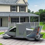 Испытания летающего автомобиля