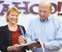 Соглашение было подписано генеральным директором Yahoo Кэрол Бартц и главой Microsoft Стивом Балмером еще прошлым летом, однако последнее слово оставалось за регулирующими органами