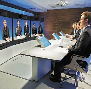 Системы телеприсутствия предназначены для проведения переговоров и совещаний. Они могут быть востребованы управленцами различных уровней, консультантами, аудиторами и другими экспертами, услуги которых довольно дороги