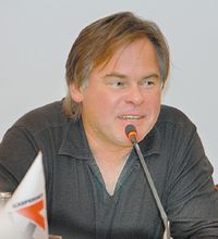 Буква закона. Директор «Лаборатории Касперского» Евгений Касперский считает «здравой идеей» сертификацию антивирусных продуктов и введение уголовной ответственности за распространение несертифицированного антивирусного ПО.