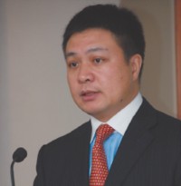 Чен Шаопэн (Chen Shaopeng), старший вице-президент Lenovo Group, президент по развивающимся рынкам: «Компания Lenovo занимает четвертое место в мире по производству персональных компьютеров»