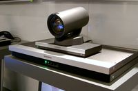 Компаниям-интеграторам кодек C40 предлагается также в комплекте с видеокамерой PrecisionHD 1080p и микрофоном 