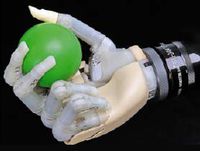 Бионический протез i-LIMB Pulse снабдили программируемыми движениями